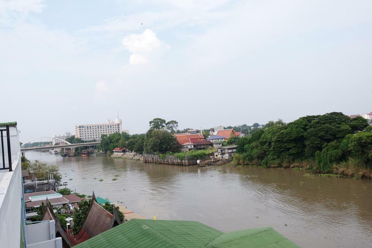 Charming House Hostel Phra Nakhon Si Ayutthaya Buitenkant foto
