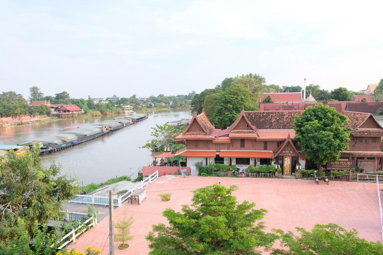 Charming House Hostel Phra Nakhon Si Ayutthaya Buitenkant foto