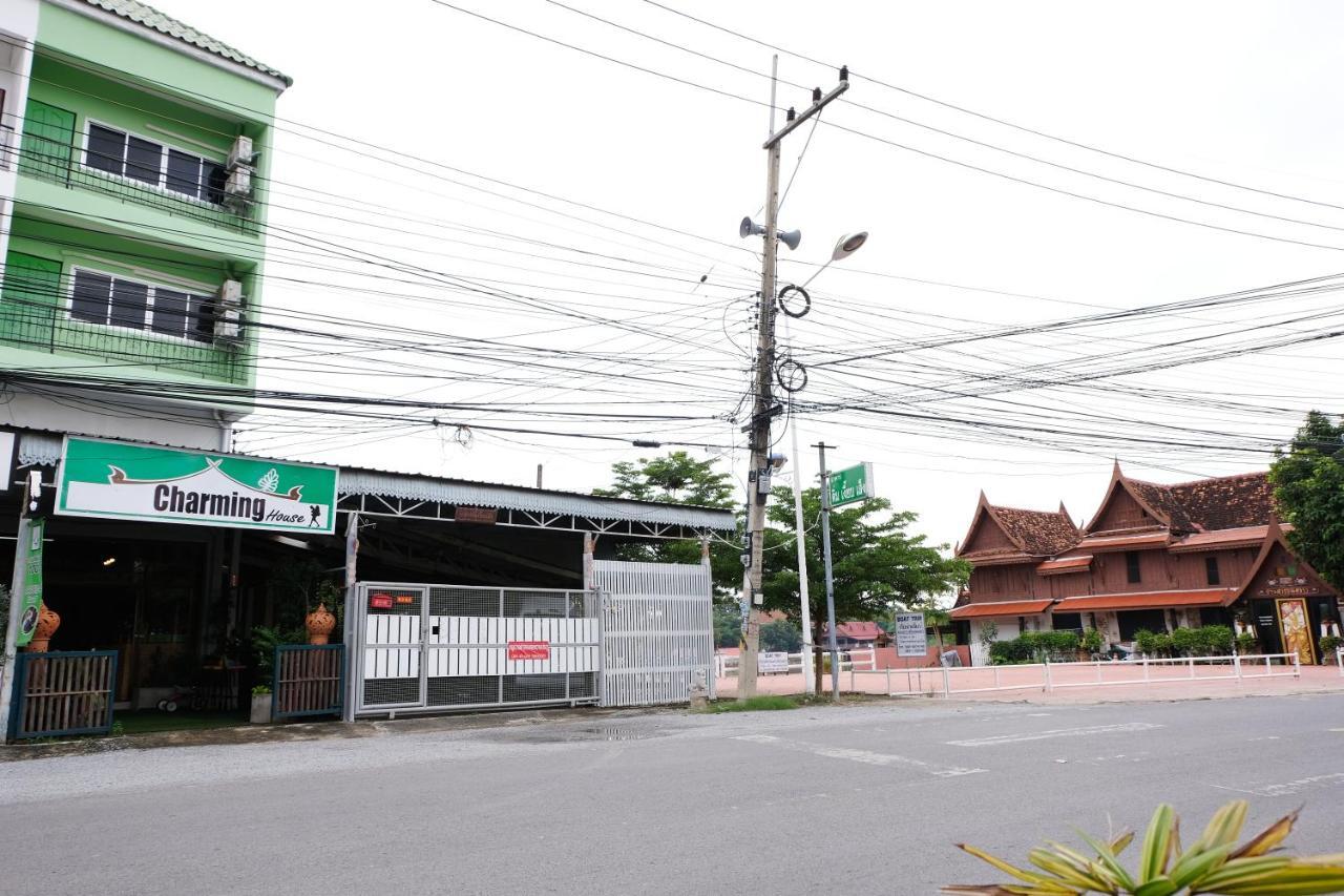 Charming House Hostel Phra Nakhon Si Ayutthaya Buitenkant foto